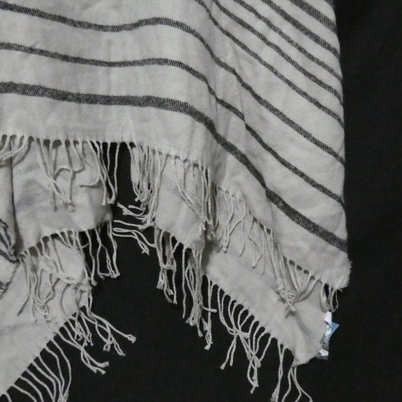 GARAGE one size, striped hooded poncho with deep pockets, BNWT - Picture 11 of 15